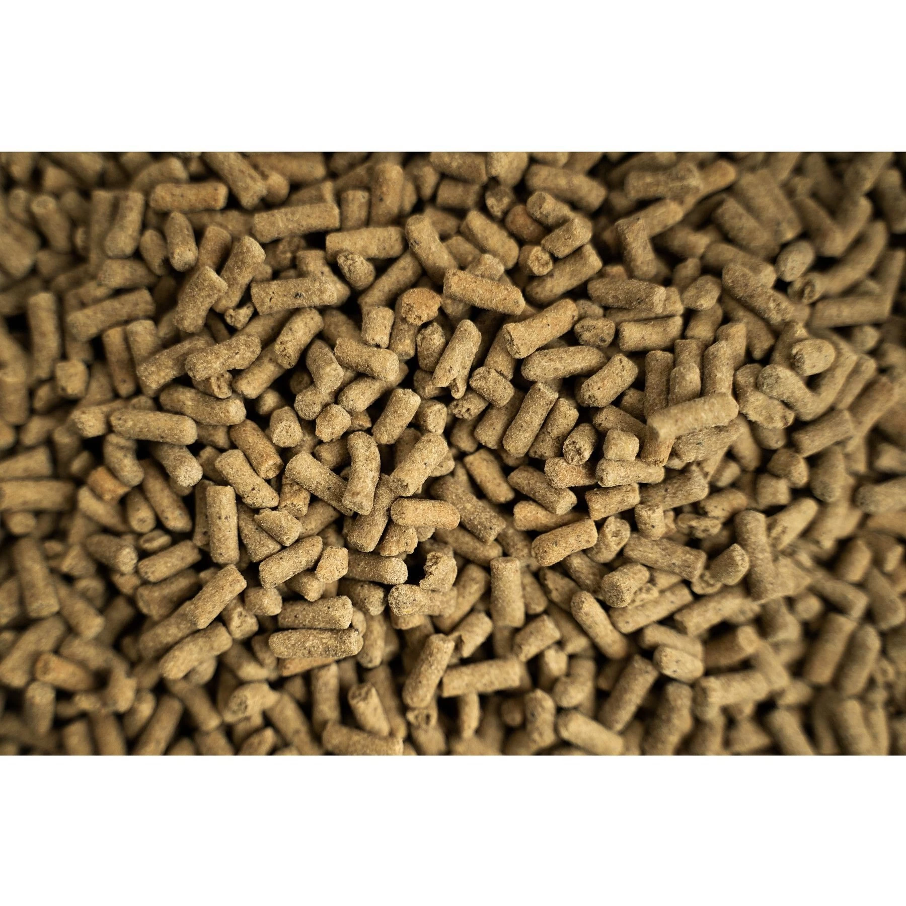 Buckeye Nutrition Ultimate Recovery Extruded Performance Pellets Horse Supplement, 30-lb Bag 3 Buckeye Nutrition Ultimate Recovery Extruded Performance Pellets Horse Supplement, 30-lb Bag - Image 3