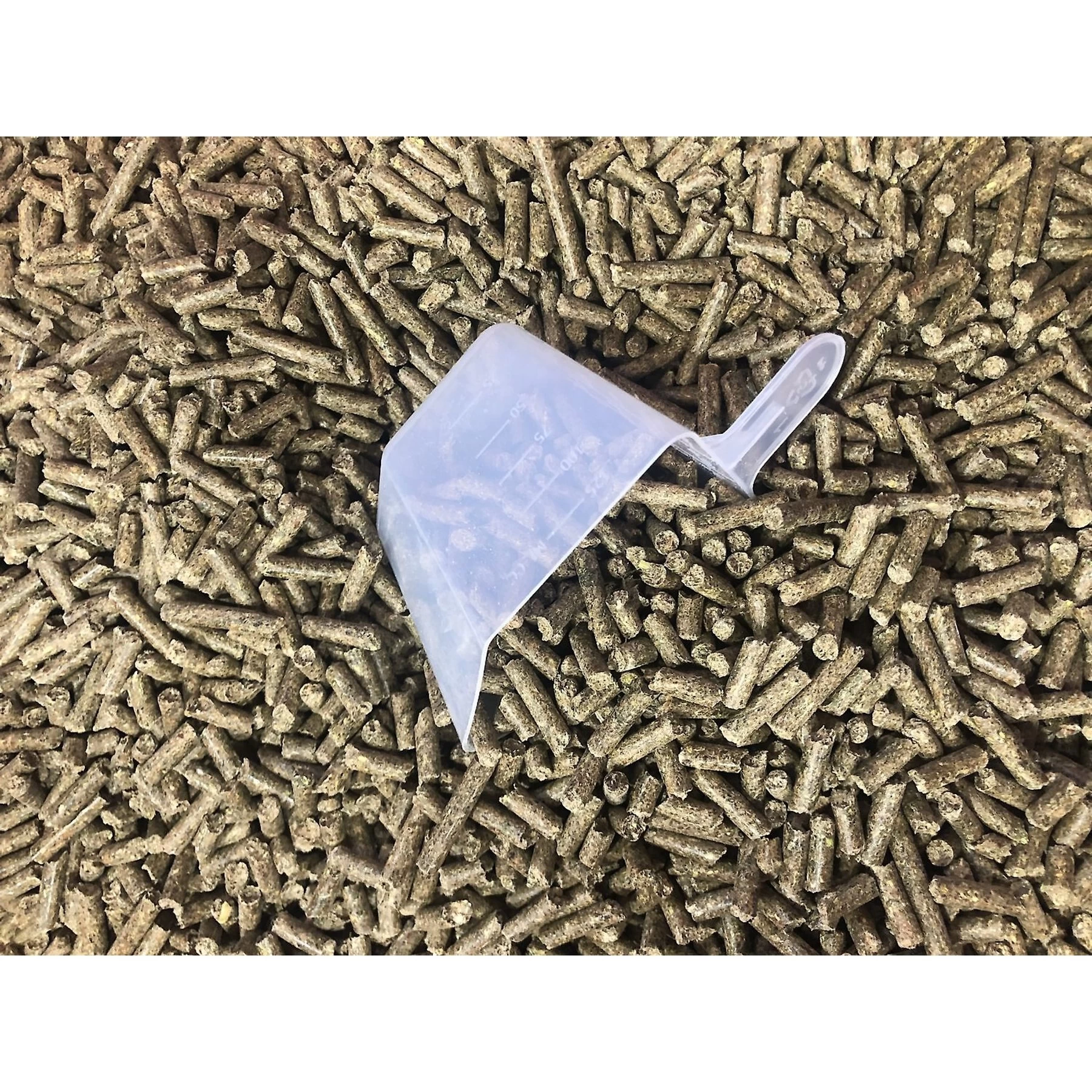 Farrier's Magic Flex-N-Action Joint Hay Flavor Pellets Horse Supplement, 11-lb Tub 3 Farrier's Magic Flex-N-Action Joint Hay Flavor Pellets Horse Supplement, 11-lb Tub - Image 3